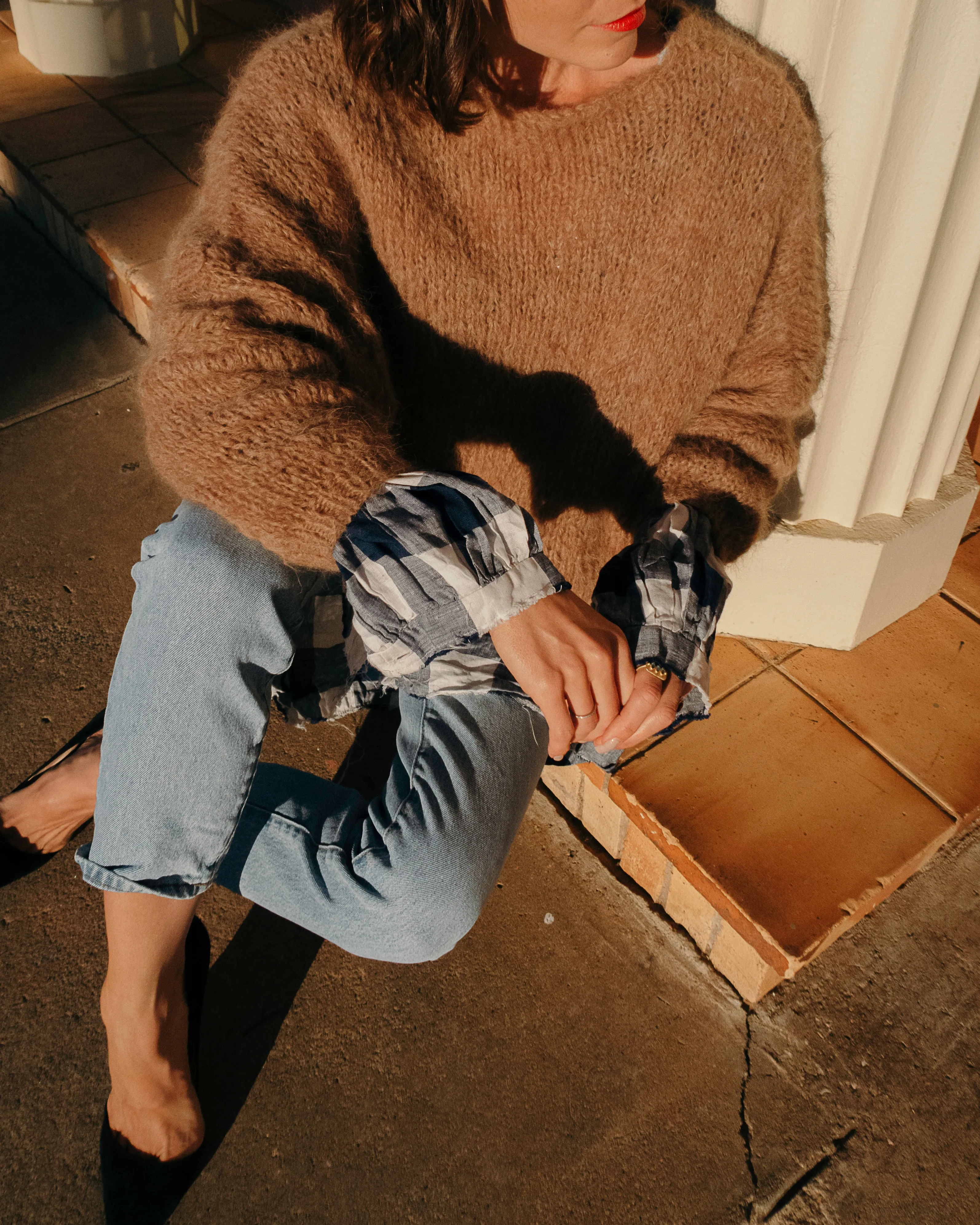 Hand knit batwing sweater V neck (Alpaca) - Camel