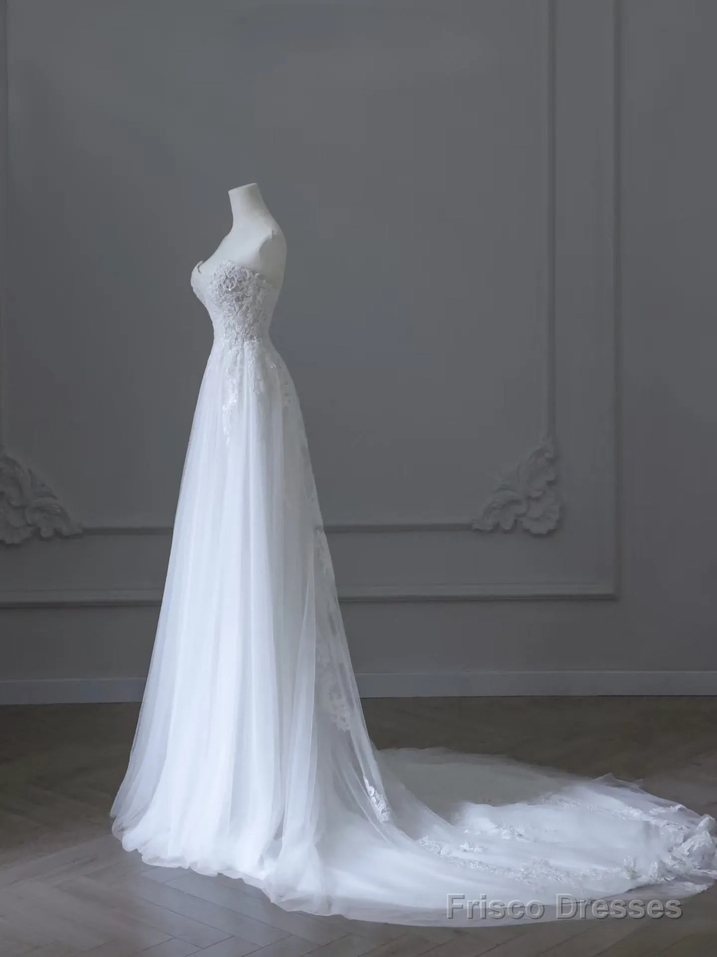 Timeless A Line Sweetheart Lace Tulle White Wedding Dresses Brides Dress