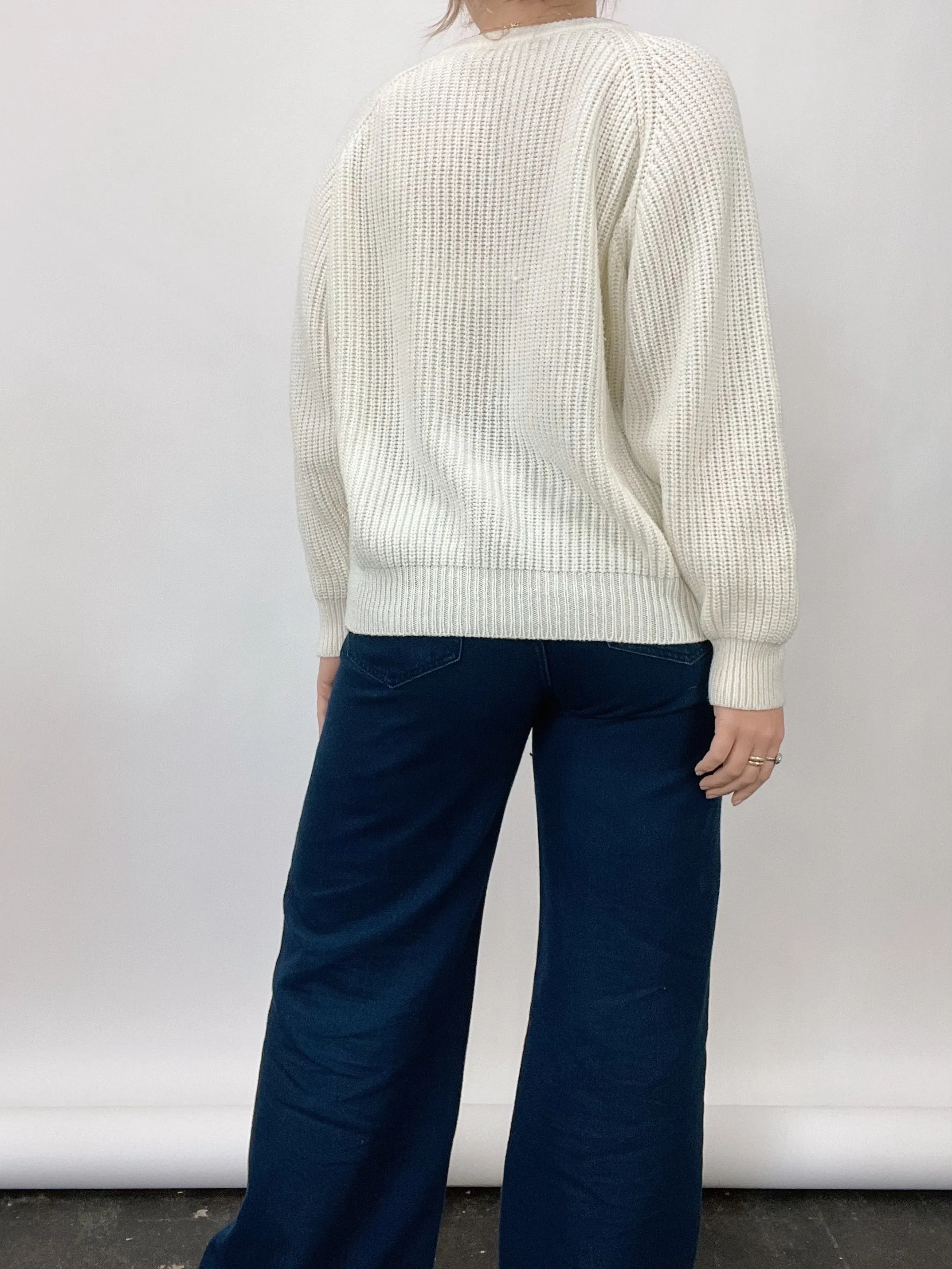 Vintage Cream V-Neck Sweater (L)